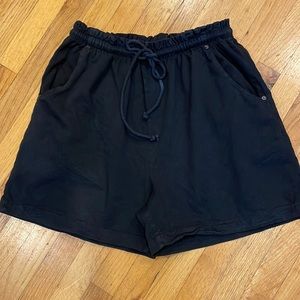 Lord & Taylor Woman Modern Perspective Black Elastic/Drawstring Shorts - Size 1X